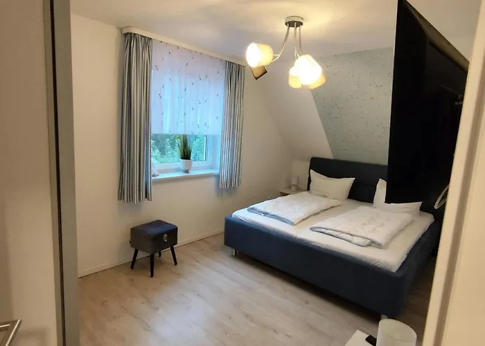 Komfort-doppelhaus, 3 Schlafzimmer, *