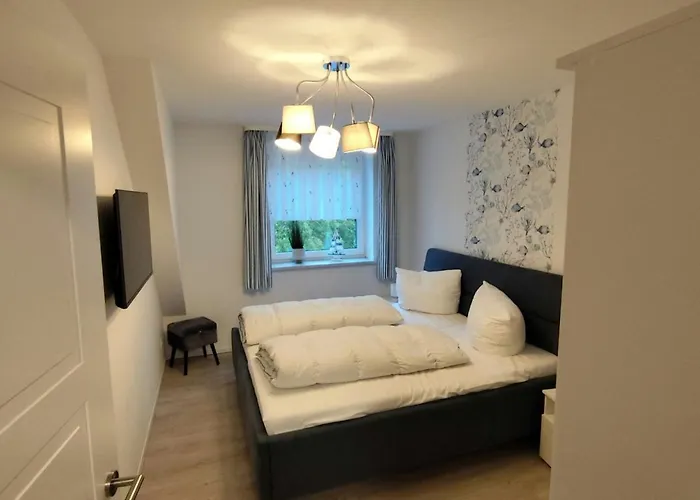 Komfort-doppelhaus, 3 Schlafzimmer, *